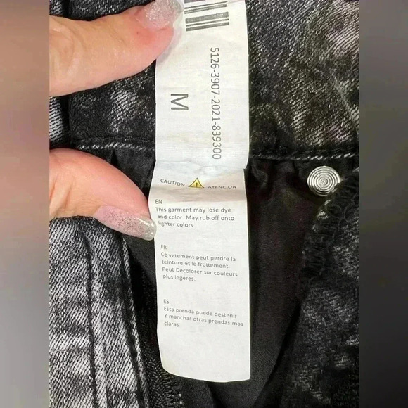 Refuge Denim Acid Wash Black Denim High Waisted Belted Skirt Size Medium - Picture 8 of 8